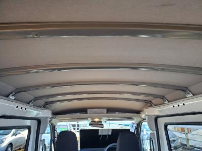 �n�C�[�b�g�J�[�S�@�V�����Îԁ@R3�N12������������ݼޡCVT���ς�V���ڤ�����STOP�Ɛؑ֎�4WD�ŔR��WLTC15.6km/L������́��ϰı���(ڰ�ް��ڰ�)����Ű�ݻ���VSC������h�~����ܰ����ށ���ײ�޼���׽��AMFM׼޵�ق���߼�݂́�ETC�����ϯĂȂǂ𑕔��