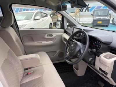 ���[���@�V�����Îԁ@6��ڂƂȂ�Ѱ�ނł͏�J���ޯ��ޱ�⍶�E�Ɨ��ײ���Լ�Ă��̗p������STOP��CVT�ŔR���4WD�ł�27.6Km/L!H29�N��ϲŰ��ݼނ����ĸ��قȂǂ�ύX����ϰı��Ă�Ver3�ɂȂ���s�ґΉ�ڰ�ް��ڰ��ɡ�ق��������e�́���ڽ���d���i�[�Ӻ��ޱ�װ��VSA������h�~���߼�݂́���ذ����پ��TV���ޯ���ׁ�ETC���t���Ă��܂��