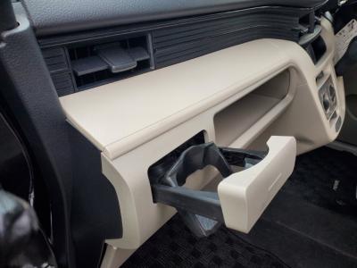 ���[���@�V�����Îԁ@6���Ѱ�ނɂȂ��ď�J���ޯ��ޱ�⍶�E�Ɨ��ײ���Լ�Ă��̗p������STOP��CVT�ŔR���31.0Km/L!H29�N��ϲ���ݼނ����ĸ��قȂǂ�ύX�����ϰı��Ă�Ver3�ɂȂ褕��s�ґΉ�ڰ�ް��ڰ�����Ű�ݻ��t���ɂȂ�܂��������ڽ����ײ�޼���׽���d���i�[�Ӻ��ޱ�װ��VSA������h�~��CD���߂Ȃǂ𑕔��