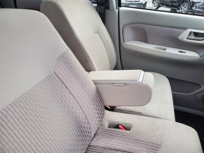 ���[���@�V�����Îԁ@6���Ѱ�ނɂȂ��ď�J���ޯ��ޱ�⍶�E�Ɨ��ײ���Լ�Ă��̗p������STOP��CVT�ŔR���31.0Km/L!H29�N��ϲ���ݼނ����ĸ��قȂǂ�ύX�����ϰı��Ă�Ver3�ɂȂ褕��s�ґΉ�ڰ�ް��ڰ�����Ű�ݻ��t���ɂȂ�܂��������ڽ����ײ�޼���׽���d���i�[�Ӻ��ޱ�װ��VSA������h�~��CD���߂Ȃǂ𑕔��