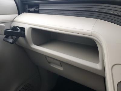 ���[���@�V�����Îԁ@6���Ѱ�ނɂȂ��ď�J���ޯ��ޱ�⍶�E�Ɨ��ײ���Լ�Ă��̗p������STOP��CVT�ŔR���31.0Km/L!H29�N��ϲ���ݼނ����ĸ��قȂǂ�ύX�����ϰı��Ă�Ver3�ɂȂ褕��s�ґΉ�ڰ�ް��ڰ�����Ű�ݻ��t���ɂȂ�܂��������ڽ����ײ�޼���׽���d���i�[�Ӻ��ޱ�װ��VSA������h�~��CD���߂Ȃǂ𑕔��