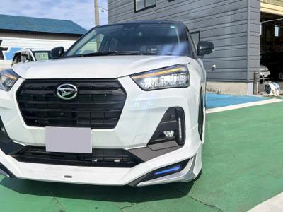 ���b�L�[�@�V�����Îԁ@i-STOP�t1L����&CVT�ŔR��17.4km/L!�ŏ㋉��ڰ�ނŁ�ʰ�ڻް���(F���˰��)��LEDͯ��ײ�&���ݼ�ٳ�ݶ���17��Ё�ڰ�ް��ڰ�&ڰ�ް�ٰ�ށ����ذ&�߯�����ā�C�Ű������n(ܲ�߰�ޱ���)�ق���߼�݂́����ؽ����(LED�t)21.2����9���DP���ި��پ��TV&360�����&����ٽ���13.2������ײ��޽�߯�����6.6����OP�߰�°�ݶװ7.7���t!