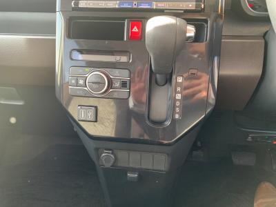 �g�[���@�V�����Îԁ@R2�N9����ϲŰ��ݼނ��Č���^�ɡ����̪�����ƭ��١1L�ݼ�݂ɱ����STOP��CVT�ŔR���18.4km/L������́��ϰı���(ڰ�ް��ڰ����Ű�ݻ�)��������ܰ�ײ���ޱ��LEDͯ��ײā����ذ&�߯������������AC�ق���߼�݂́�9�������پ��TV����ޑ���UP��ڰ���߯�(�ޯ���ץ�ñ�ݸ޽���)�Ȃǂ��t���Ă��܂��