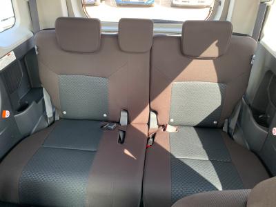 �g�[���@�V�����Îԁ@R2�N9����ϲŰ��ݼނ��Č���^�ɡ����̪�����ƭ��١1L�ݼ�݂ɱ����STOP��CVT�ŔR���18.4km/L������́��ϰı���(ڰ�ް��ڰ����Ű�ݻ�)��������ܰ�ײ���ޱ��LEDͯ��ײā����ذ&�߯������������AC�ق���߼�݂́�9�������پ��TV����ޑ���UP��ڰ���߯�(�ޯ���ץ�ñ�ݸ޽���)�Ȃǂ��t���Ă��܂��