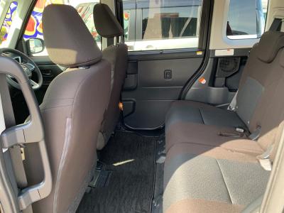 �g�[���@�V�����Îԁ@R2�N9����ϲŰ��ݼނ��Č���^�ɡ����̪�����ƭ��١1L�ݼ�݂ɱ����STOP��CVT�ŔR���18.4km/L������́��ϰı���(ڰ�ް��ڰ����Ű�ݻ�)��������ܰ�ײ���ޱ��LEDͯ��ײā����ذ&�߯������������AC�ق���߼�݂́�9�������پ��TV����ޑ���UP��ڰ���߯�(�ޯ���ץ�ñ�ݸ޽���)�Ȃǂ��t���Ă��܂��