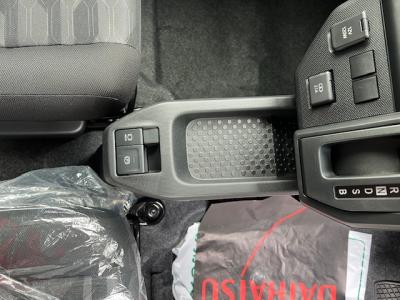 ^tg@VÎԁ@R2NɏoV^y۽ް׽ٰ̨̂́TOPƁϰı(ڰްڰŰݻ)WCVTi-STOPŔRWLTC21.1km/LLEDͯײāACذ&߯āޑpUPڰ߯(ޯץٽԽ߰)4WDԂ́˰tĊi[ޱװȂǂ̑߼݂́ܲ߰𑕔