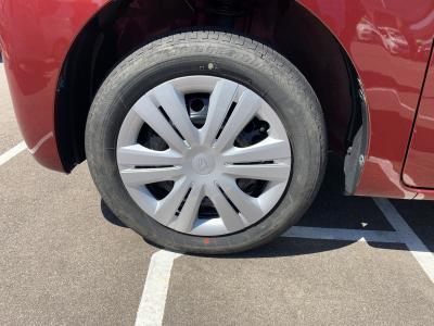 �^���g�@�V�����Îԁ@R1�N����������ݼނ�4��ڂɁB�����STOP��CVT�ŔR��WLTC20.2km/L������́��ϰı���(ڰ�ް��ڰ�)����ܰ�ײ���ޱ��UP��ڰ���߯�(�ޯ���ץ�ñ�ݸ޽���)���d���߰�ݸ���ڰ���LEDͯ��ײā����AC�������ڰ�ΰ��ށ�F���˰����CD���߂Ȃǂ��t���Ă��܂��B