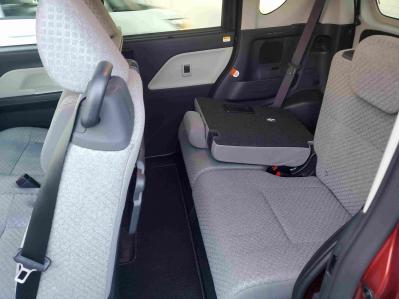 �^���g�@�V�����Îԁ@R1�N����������ݼނ�4��ڂɁB�����STOP��CVT�ŔR��WLTC20.2km/L������́��ϰı���(ڰ�ް��ڰ�)����ܰ�ײ���ޱ��UP��ڰ���߯�(�ޯ���ץ�ñ�ݸ޽���)���d���߰�ݸ���ڰ���LEDͯ��ײā����AC�������ڰ�ΰ��ށ�F���˰����CD���߂Ȃǂ��t���Ă��܂��B