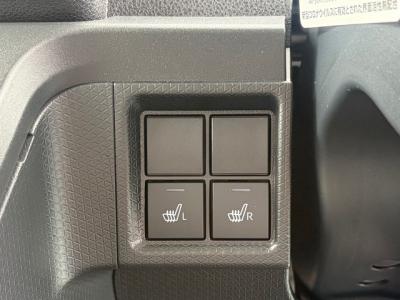 �^���g�@�V�����Îԁ@�ʐ����Ȃ�4WD!4�����Ă���������װ�̖������׸ٵ���ݽײ���ޱ���p���R5�N4���ɒǉ����ꂽ������STOPڽ�d�l�Ť�R���WLTC19.6km/L������́����LEDͯ��ײā��ϰı���(���s�ґΉ�ڰ�ް��ڰ����Ű�ݻ���)����Ċi�[�ޱ�װ�����ذ&�߯�����ā�4WD�Ԃ�����F���˰����VSC�Ȃǂ��t���Ă��܂�!