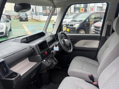 �^���g�@�V�����Îԁ@�ʐ����Ȃ�4WD!4�����Ă���������װ�̖������׸ٵ���ݽײ���ޱ���p���R5�N4���ɒǉ����ꂽ������STOPڽ�d�l�Ť�R���WLTC19.6km/L������́����LEDͯ��ײā��ϰı���(���s�ґΉ�ڰ�ް��ڰ����Ű�ݻ���)����Ċi�[�ޱ�װ�����ذ&�߯�����ā�4WD�Ԃ�����F���˰����VSC�Ȃǂ��t���Ă��܂�!