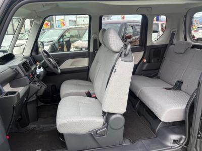 �^���g�@�V�����Îԁ@�ʐ����Ȃ�4WD!4�����Ă���������װ�̖������׸ٵ���ݽײ���ޱ���p���R5�N4���ɒǉ����ꂽ������STOPڽ�d�l�Ť�R���WLTC19.6km/L������́����LEDͯ��ײā��ϰı���(���s�ґΉ�ڰ�ް��ڰ����Ű�ݻ���)����Ċi�[�ޱ�װ�����ذ&�߯�����ā�4WD�Ԃ�����F���˰����VSC�Ȃǂ��t���Ă��܂�!