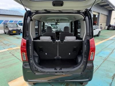 �^���g�@�V�����Îԁ@�ʐ����Ȃ�4WD!4�����Ă���������װ�̖������׸ٵ���ݽײ���ޱ���p���R5�N4���ɒǉ����ꂽ������STOPڽ�d�l�Ť�R���WLTC19.6km/L������́����LEDͯ��ײā��ϰı���(���s�ґΉ�ڰ�ް��ڰ����Ű�ݻ���)����Ċi�[�ޱ�װ�����ذ&�߯�����ā�4WD�Ԃ�����F���˰����VSC�Ȃǂ��t���Ă��܂�!