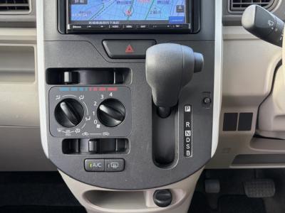 ^g@VÎԁ@ʐȂ4WDł!3Ă͗ײޱ̗pSTOP&CVTŔR27.0km/Léڽdi[ޱװVSCh~ײ޼׽ȂǂȂǂ̂ق߼݂́ذ1TVtĂ܂!