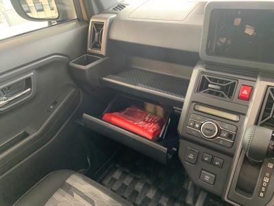 �^�t�g�@�V�����Îԁ@R2�N�ɏo���y�۽���ް�CVT��i-STOP�ŔR��WLTC21.4km/L���׽ٰ̂́����̨����TOP�Ɓ��ϰı���(ڰ�ް��ڰ����Ű�ݻ�)��W�����������LEDͯ��ײ�&̫�ށ����AC�����ذ&�߯�����ā�15�����Ё����ļ��˰������ޑ����pUP��ڰ���߯�(�ޯ���ץ����ٽ�����Խ�߰��)����ʑ����Ł�ү�����&�ԶްƯ��&�ޱ��ށ����ްF&R���ް�ްƯ���Ȃǂ𑕔��