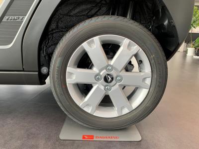 �^�t�g�@�V�����Îԁ@R2�N�ɏo���y�۽���ް�CVT��i-STOP�ŔR��WLTC21.4km/L���׽ٰ̂́����̨����TOP�Ɓ��ϰı���(ڰ�ް��ڰ����Ű�ݻ�)��W�����������LEDͯ��ײ�&̫�ށ����AC�����ذ&�߯�����ā�15�����Ё����ļ��˰������ޑ����pUP��ڰ���߯�(�ޯ���ץ����ٽ�����Խ�߰��)����ʑ����Ł�ү�����&�ԶްƯ��&�ޱ��ށ����ްF&R���ް�ްƯ���Ȃǂ𑕔��