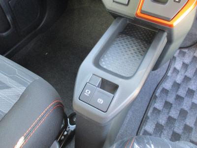 ^tg@VÎԁ@R2NɏoV^y۽ް׽ٰ̨̂́TOPƁϰı(ڰްڰŰݻ)SԕWCVTi-STOPŔRWLTCӰ21.4km/LGɂ́LEDͯײ&̫ށACذ&߯ā15Ёļ˰ޑpUPڰ߯(ޯץٽԽ߰)Ȃǂ𑕔