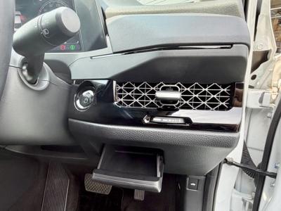 �A�R�[�h�@�V�����Îԁ@R6�N3���ɏo��11��ڱ����(�V��544.9���~)��V2L�ݼ�݂ɔ��d�Ƌ쓮�p��2Ӱ��ʲ��د�޼��т��̗p��R���WLTC23.8km/L���12.3�������پ��TV��360����ׁ�BOSE����ށ��v��ܰ���&˰����ETC�����޾ݼݸ�(ڰ�ް�ٰ��)��18�����Ё�LEDײā�ܲ�ڽ�[�d�����ذ&�߯�����ā��۱ϯĂȂǂ��t���Ă��܂��