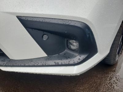 VrbN@VÎԁ@R3N8ݼޡSTOPt1.5L޴ݼ݂CVTŔRWLTC16.4km/LaؒǏ]@\tڰްٰC̗pق㋉ڰEX(359.0~)ɂ́޾ݼݸށ9پTVޯץETCBOSEށʰڻްܰ&˰LEDͯײā18Ђق߼ݶװ߰ܲĕt!