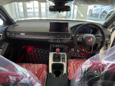 �V�r�b�N�@�V�����Îԁ@2د��VTEC���޴ݼ��330�n��&6��MT������́�19�����Ё�3�{�o����װ����p�Ծ��޹�ļ�ā���������ڰ���9�������پ��TV&�ޯ���ׁ�ETC�ق���߼�݂́��۱ϯ�7�����ޱ�޲�ް2.6���������ײ�&�����LED���6�����ޱ�װ��ް1.5�������޽ï�߶ްƯ��&�ޱ�߹&̯Ĳ��6.2�����v����м�����2����ܲ�ڽ�[�d3����հ�ΰ�0.8���t��!