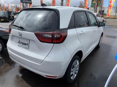 �t�B�b�g�@�V�����Îԁ@R4�N10����ϲŰ��ݼޡ�����޻޲݂�ύX����S��1.5L�����STOP�ݼ�݂�V���ڂ���ܰUP��R���WLTC16.6km/L������́����޾ݼݸ�(ڰ�ް�ٰ��)����ēd�i�ޱ�װ���d���߰�ݸ���ڰ������ذ&�߯����������̫���ޭ�PKG(ܲ�߰�ޱ����˰���װ)�ق���߼�݂́����бѲ��ر(��p���&F���˰��)����ذ���1���TV��ETC�t��!