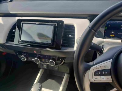 �t�B�b�g�@�V�����Îԁ@R4�N10����ϲŰ��ݼޡ�����޻޲݂�ύX����S��1.5L�����STOP�ݼ�݂�V���ڂ���ܰUP��R���WLTC16.6km/L������́����޾ݼݸ�(ڰ�ް�ٰ��)����ēd�i�ޱ�װ���d���߰�ݸ���ڰ������ذ&�߯����������̫���ޭ�PKG(ܲ�߰�ޱ����˰���װ)�ق���߼�݂́����бѲ��ر(��p���&F���˰��)����ذ���1���TV��ETC�t��!