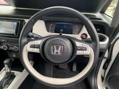 �t�B�b�g�@�V�����Îԁ@R4�N10����ϲŰ��ݼޡ�����޻޲݂�ύX����S��1.5L�����STOP�ݼ�݂�V���ڂ���ܰUP��R���WLTC16.6km/L������́����޾ݼݸ�(ڰ�ް�ٰ��)����ēd�i�ޱ�װ���d���߰�ݸ���ڰ������ذ&�߯����������̫���ޭ�PKG(ܲ�߰�ޱ����˰���װ)�ق���߼�݂́����бѲ��ر(��p���&F���˰��)����ذ���1���TV��ETC�t��!