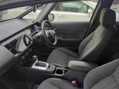 �t�B�b�g�@�V�����Îԁ@R4�N10����ϲ��݂ŐV�^1.5L�����STOP�ݼ�݂𓋍ڂ��R���WLTC16.6km/L������́����޾ݼݸ�(ڰ�ް�ٰ��)��LEDͯ��ײā���ēd�i�ޱ�װ���d���߰�ݸ�B�����ذ&�߯�����ā���̫���ޭ�PKG(ܲ�߰�ޱ����˰���װ)�ق���߼�݂́�8����ި���ڲ���ި�����ޑ����pSPL�߯�(�ޯ���ץ�ñ�ݸ޽���)�t��!