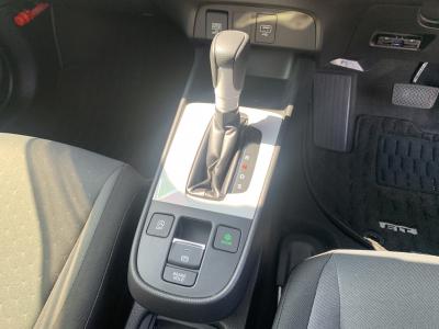 �t�B�b�g�@�V�����Îԁ@R2�N����������ݼޡ�����STOP&CVT�ŔR��WLTC20.4km/L������́����޾ݼݸ�(ڰ�ް��ڰ�&ڰ�ް�ٰ��)���d�i�ޱ�װ���d���߰�ݸ���ڰ������ذ&�߯�����ĂȂǂ̑����߼�݂́���ذ��ށ���ޑ����pSPL�߹(�ޯ���ץ����ٽ���)�Ȃǂ��t���Ă��܂�!