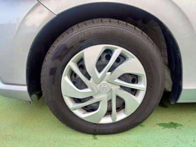 �t���[�h�@�V�����Îԁ@2��ڂ�1.5L�ݼ�݂�CVT�ŔR��19.0km/L�7�l������߂ő����́����޾ݼݸ�(ڰ�ް��ڰ��ڰ�ް�ٰ��C)��������ܰ�ײ���ޱ�����ذ&�߯�����ā����AC���������װ�ق���߼�݂́���ذ��ށ���ޑ����p��߼��PKG(�ޯ���ץ�ñ�ݸ޽���)��ETC���t���Ă��܂��B
