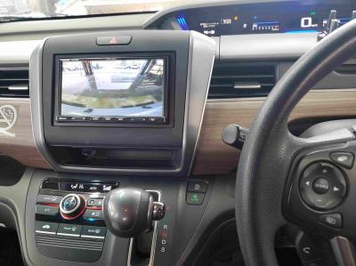 �t���[�h�@�V�����Îԁ@2��ڂ�1.5L�ݼ�݂�CVT�ŔR��19.0km/L�7�l������߂ő����́����޾ݼݸ�(ڰ�ް��ڰ��ڰ�ް�ٰ��C)��������ܰ�ײ���ޱ�����ذ&�߯�����ā����AC��۰ٻݼ���ށ���̫���ޭ�PKG(ܲ�߰�ޱ����˰���װ)�ق���߼�݂́���ذ��ށ���ޑ����p��߼��PKG(�ޯ���ץ�ñ�ݸ޽���)��ETC���t���Ă��܂��B