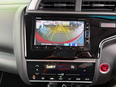 �t�B�b�g�@�V�����Îԁ@�����STOP��CVT�ŔR���24.4km/L�H29�N6����ϲ��݂��Č���^�ɡ���ʎd�l�ԂŁ����ļ��˰����360�����߰UV&IR��Ķ�׽�����ڽĕt�����ݿ�ق��t���ق����߼�݂́����޾ݼݸ�(ڰ�ް��ڰ������َx���tڰ�ް�ٰ��)��LEDͯ��ײā���ޑ����pSPL�߯�(�ޯ���ץ����ٽ���)��ETC����ذ����پ��TV���t���Ă��܂��B