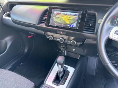 �t�B�b�g�@�V�����Îԁ@R4�N10����ϲŰ��ݼޡ1.5L�ݼ�݂ɔ��d�Ƌ쓮�p��2Ӱ��ʲ��د�޼��т͏o�͂�UP��R���WLTC25.4km/L������޾ݼݸ�(ڰ�ް��ڰ�&ڰ�ް�ٰ��)����LEDͯ��ײā����AC���d���߰�ݸ���ڰ������ذ&�߯�����ā�ܲ�߰�ޱ�������߼�݂́���ذ��ށ���ޑ���SPL�߯�(�ޯ���ץ����ٽ���)��ETC�t���