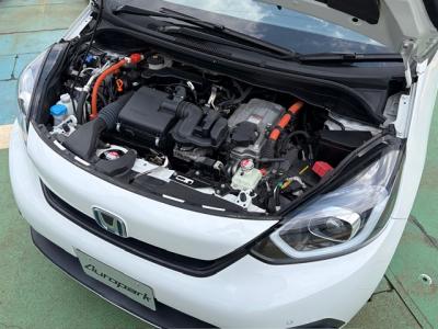 �t�B�b�g�@�V�����Îԁ@R2�N��������ݼނ���4���̨�ġ1.5L�ݼ�݂ɔ��d�Ƌ쓮�p��2Ӱ��ʲ��د�޼��т�V�̗p��R���WLTC29.4km/L������́����޾ݼݸ�(ڰ�ް��ڰ��ڰ�ް�ٰ��)��LEDͯ��ײā����AC��LED��ݶ��t�d�i�ޱ�װ���d���߰�ݸ���ڰ������ذ&�߯�������ق���߼�݂́���ذ��ށ��ޯ���ׁ�ETC�Ȃǂ𑕔��