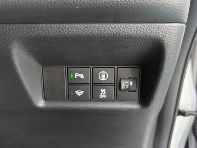 �t�B�b�g�@�V�����Îԁ@R2�N��������ݼޡ1.5L�ݼ�݂ɔ��d�Ƌ쓮�p��2Ӱ��ʲ��د�޼��т�V�̗p��R���WLTC25.6km/L������޾ݼݸ�(ڰ�ް��ڰ�&ڰ�ް�ٰ��)����LEDͯ��ײā����AC���d���߰�ݸ���ڰ������ذ&�߯�����ā�ܲ�߰�ޱ�������߼�݂́���ذ��ށ�ETC�t���