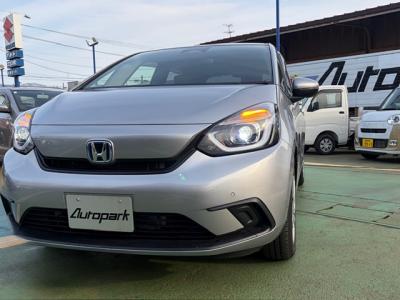 �t�B�b�g�@�V�����Îԁ@R2�N��������ݼޡ1.5L�ݼ�݂ɔ��d�Ƌ쓮�p��2Ӱ��ʲ��د�޼��т�V�̗p��R���WLTC25.6km/L������޾ݼݸ�(ڰ�ް��ڰ�&ڰ�ް�ٰ��)����LEDͯ��ײā����AC���d���߰�ݸ���ڰ������ذ&�߯�����ā�ܲ�߰�ޱ�������߼�݂́���ذ��ށ�ETC�t���