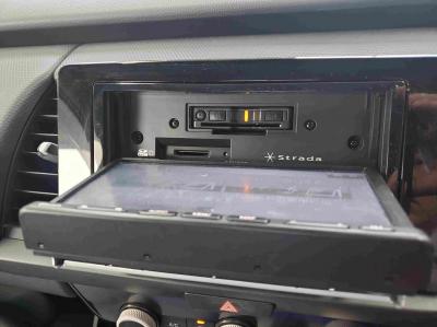 �t�B�b�g�@�V�����Îԁ@R2�N�ɏo��4���̨�Ă�ʲ��د�ޡ1.5L�ݼ�݂ɔ��d�Ƌ쓮�p��2Ӱ��ʲ��د�޼��т�V�̗p��R���JC08Ӱ��38.6km/L������́�LEDͯ��ײā����AC��LED��ݶ��t�d�i�ޱ�װ���d���߰�ݸ���ڰ������ذ&�߯�������ق���߼�݂́���ذ��ށ��ޯ���ׁ�ETC�Ȃǂ𑕔��