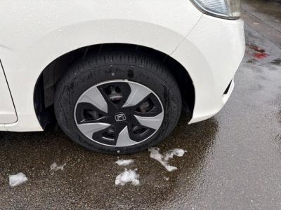 �t�B�b�g�@�V�����Îԁ@H29�N6����ϲ��݂Ō���^�ɂȂ�F&R����߰�޻޲ݓ���ύX�ʲ��د�ނ�1.5L�ݼ�݂�Ӱ����7��DCT��g�������R��36.4km/L������́����ذ&�߯���������������ٵ��AC��VSA������h�~�ق���߼�݂́���ذ��ށ�ETC���t���Ă��܂�!