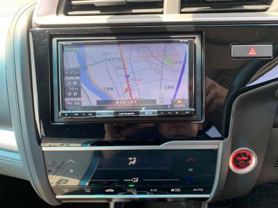 �t�B�b�g�@�V�����Îԁ@H29�N6����ϲ��݂Ō���^�ɂȂ�F&R����߰�޻޲ݓ���ύX�ʲ��د�ނ�1.5L�ݼ�݂�Ӱ����7��DCT��g�������R��36.4km/L������́����ذ&�߯���������������ٵ��AC��VSA������h�~�ق���߼�݂́����޾ݼݸ�(ڰ�ް��ڰ��ڰ�ް�ٰ��C)����ذ���&�ޯ���ׁ�ETC���t���Ă��܂�!