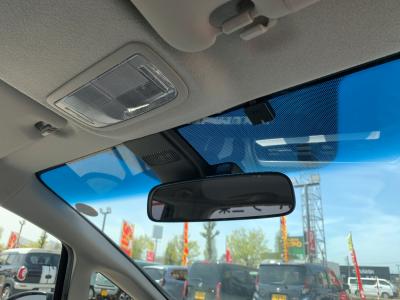 �t�B�b�g�@�V�����Îԁ@H29�N6����ϲ��݂Ō���^�ɂȂ�F&R����߰�޻޲ݓ���ύX�ʲ��د�ނ�1.5L�ݼ�݂�Ӱ����7��DCT��g�������R��36.4km/L������́����ذ&�߯���������������ٵ��AC��VSA������h�~�ق���߼�݂́����޾ݼݸ�(ڰ�ް��ڰ��ڰ�ް�ٰ��C)����ذ���&�ޯ���ׁ�ETC���t���Ă��܂�!