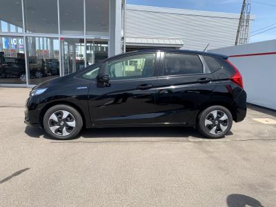 �t�B�b�g�@�V�����Îԁ@H29�N6����ϲ��݂Ō���^�ɂȂ�F&R����߰�޻޲ݓ���ύX�ʲ��د�ނ�1.5L�ݼ�݂�Ӱ����7��DCT��g�������R��36.4km/L������́����ذ&�߯���������������ٵ��AC��VSA������h�~�ق���߼�݂́����޾ݼݸ�(ڰ�ް��ڰ��ڰ�ް�ٰ��C)����ذ���&�ޯ���ׁ�ETC���t���Ă��܂�!