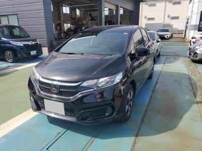 �t�B�b�g�@�V�����Îԁ@H29�N6����ϲ��݂Ō���^�ɂȂ�F&R����߰�޻޲ݓ���ύX�ʲ��د�ނ�1.5L�ݼ�݂�Ӱ����7��DCT��g�������R��36.4km/L������́����ذ&�߯���������������ٵ��AC��VSA������h�~�ق���߼�݂́����޾ݼݸ�(ڰ�ް��ڰ��ڰ�ް�ٰ��C)����ذ���&�ޯ���ׁ�ETC���t���Ă��܂�!