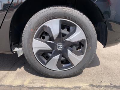 �t�B�b�g�@�V�����Îԁ@H29�N6����ϲ��݂Ō���^�ɂȂ�F&R����߰�޻޲ݓ���ύX�ʲ��د�ނ�1.5L�ݼ�݂�Ӱ����7��DCT��g�������R��36.4km/L������́����ذ&�߯���������������ٵ��AC��VSA������h�~�ق���߼�݂́����޾ݼݸ�(ڰ�ް��ڰ��ڰ�ް�ٰ��C)����ذ���&�ޯ���ׁ�ETC���t���Ă��܂�!