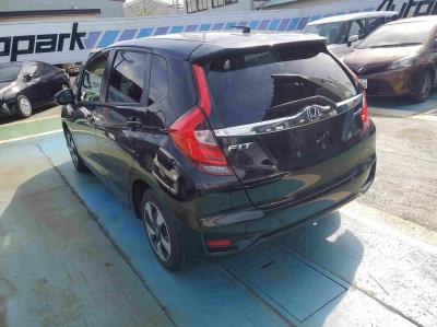 �t�B�b�g�@�V�����Îԁ@H29�N6����ϲ��݂Ō���^�ɂȂ�F&R����߰�޻޲ݓ���ύX�ʲ��د�ނ�1.5L�ݼ�݂�Ӱ����7��DCT��g�������R��36.4km/L������́����ذ&�߯���������������ٵ��AC��VSA������h�~�ق���߼�݂́����޾ݼݸ�(ڰ�ް��ڰ��ڰ�ް�ٰ��C)����ذ���&�ޯ���ׁ�ETC���t���Ă��܂�!