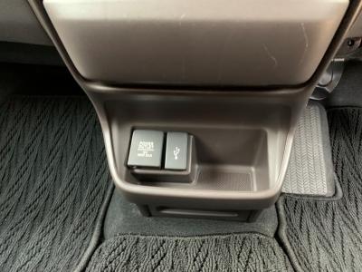 �t���[�h�n�C�u���b�h�@�V�����Îԁ@1.5L�ݼ�݂�ʲ��د�޼��т�7��AT�ŔR���WLTC20.8km/L�R1�N10����ϲ��݂�����̪�����ƭ��١�����޾ݼݸ�(ڰ�ް��ڰ��ڰ�ް�ٰ��)��������ܰ�ײ���ޱ��LEDͯ��ײā����ذ&�߯������������AC����ޑ����p��߼��PKG(�ޯ���ץ�ñ�ݸ��Ӻ�)��ETC�ق���߼�݂́���ذ���1���TV�Ȃǂ𑕔�!