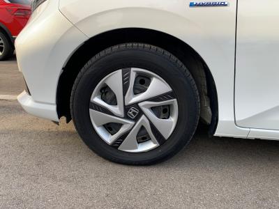 �t���[�h�n�C�u���b�h�@�V�����Îԁ@1.5L�ݼ�݂�ʲ��د�޼��т�7��AT�ŔR���WLTC20.8km/L�R1�N10����ϲ��݂�����̪�����ƭ��١�����޾ݼݸ�(ڰ�ް��ڰ��ڰ�ް�ٰ��)��������ܰ�ײ���ޱ��LEDͯ��ײā����ذ&�߯������������AC����ޑ����p��߼��PKG(�ޯ���ץ�ñ�ݸ��Ӻ�)��ETC�ق���߼�݂́���ذ���1���TV�Ȃǂ𑕔�!