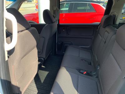 �t���[�h�n�C�u���b�h�@�V�����Îԁ@1.5L�ݼ�݂�ʲ��د�޼��т�7��AT�ŔR���WLTC20.8km/L�R1�N10����ϲ��݂�����̪�����ƭ��١�����޾ݼݸ�(ڰ�ް��ڰ��ڰ�ް�ٰ��)��������ܰ�ײ���ޱ��LEDͯ��ײā����ذ&�߯������������AC����ޑ����p��߼��PKG(�ޯ���ץ�ñ�ݸ��Ӻ�)��ETC�ق���߼�݂́���ذ���1���TV�Ȃǂ𑕔�!