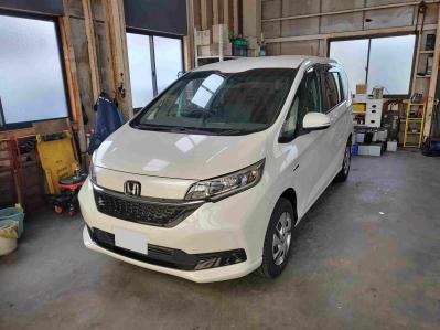 �t���[�h�v���X�n�C�u���b�h�@�V�����Îԁ@1.5L�ݼ�݂�Ӱ����7��AT��4WD�ł��R���25.2km/L������́����޾ݼݸ�(ڰ�ް��ڰ��ڰ�ް�ٰ��)��������ܰ�ײ���ޱ��LEDͯ��ײā����ذ&�߯�����ā���ޑ�����߼��PKG(�ޯ���ץ������Ӻ�)��ETC�4WD�Ԃ����́����ļ��˰����C�߯����(ܲ�߰�ޱ����۰ٻݼ���ޥ��׽�ϸ׽���t���AC�IR��Ķ�׽)�X�ɵ�߼�݂́���ذ����پ��TV�t