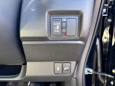 �m�@�a�n�w�J�X�^���@�V�����Îԁ@R5�N10����������ݼޡ�����STOP&CVT�ŔR���WLTC19.4km/L����د���ȶ��тŁ����޾ݼݸ�(ڰ�ް��ڰ�����ǎx���tڰ�ް�ٰ��)����ܰ�ײ���ޱ��LEDͯ��ײā����ݼ�ٳ�ݶ���14�����Ё����ذ&�߯������������AC��LED̫�ށ���ޑ���SPL�߯�(�ޯ���ד�)��F���˰���Ȃǂ��t���Ă��܂��