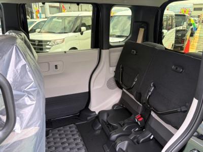 �m�@�a�n�w�@�V�����Îԁ@R5�N10����������ݼޡ�����STOP&CVT�ŔR���WLTC19.4km/L������޾ݼݸ�(ڰ�ް��ڰ�����ǎx��ڰ�ް�ٰ��)����ܰ�ײ���ޱ��LEDͯ��ײā����ذ&�߯������������AC����ޑ���SPL�߯�(�ޯ���ד�)�Ȃǂ��t���Ă��܂��