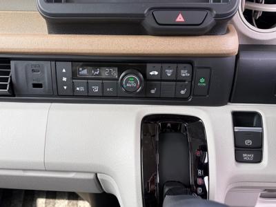 �m�@�a�n�w�@�V�����Îԁ@R5�N10����������ݼޡ�����STOP&CVT�ŔR���WLTC19.4km/L������޾ݼݸ�(ڰ�ް��ڰ�����ǎx��ڰ�ް�ٰ��)����ܰ�ײ���ޱ��LEDͯ��ײā����ذ&�߯������������AC����ޑ���SPL�߯�(�ޯ���ד�)�Ȃǂ��t���Ă��܂��